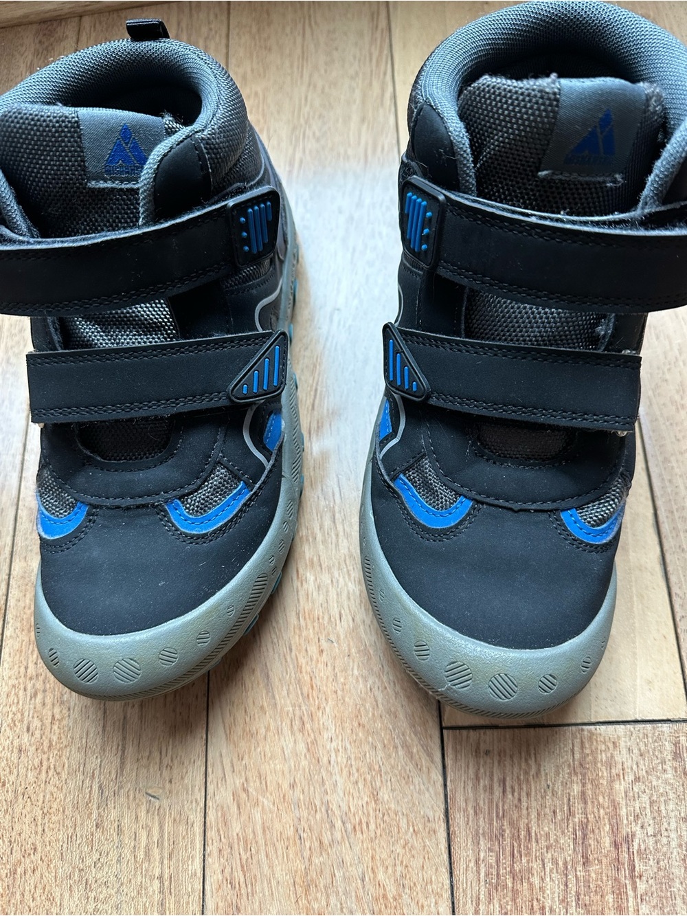 Mishansha Black and Blue Hook and Loop Hiking Boots Size 5 Big Kids
